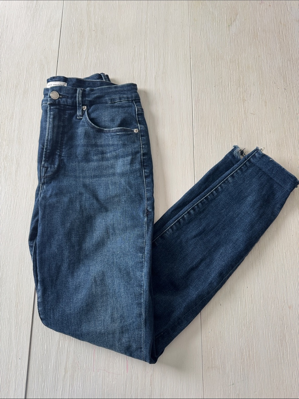 Good American Dark Blue Skinny Jeans size 8 good legs